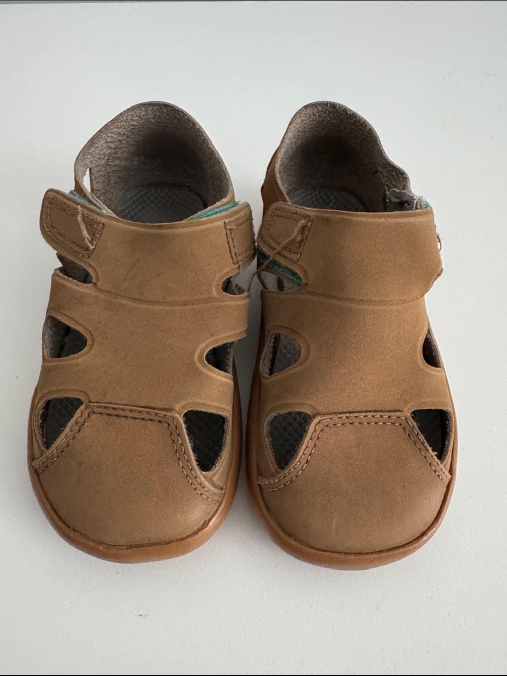 Ten Little Everyday Sandal Brown Closed-Toe Sandal - size 7.5 toddler